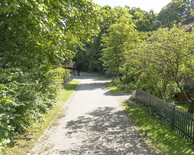 Zuwegung zum Gutshof 6